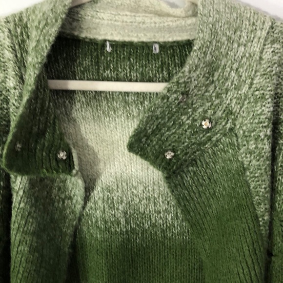 Super Soft Sweater - Picture 4 of 5